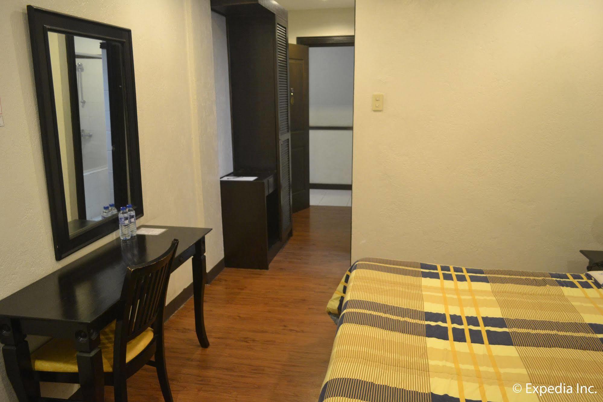 Tagaytay Econo Hotel Tagaytay City Exterior foto